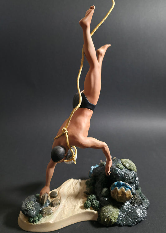 The Pearl Diver