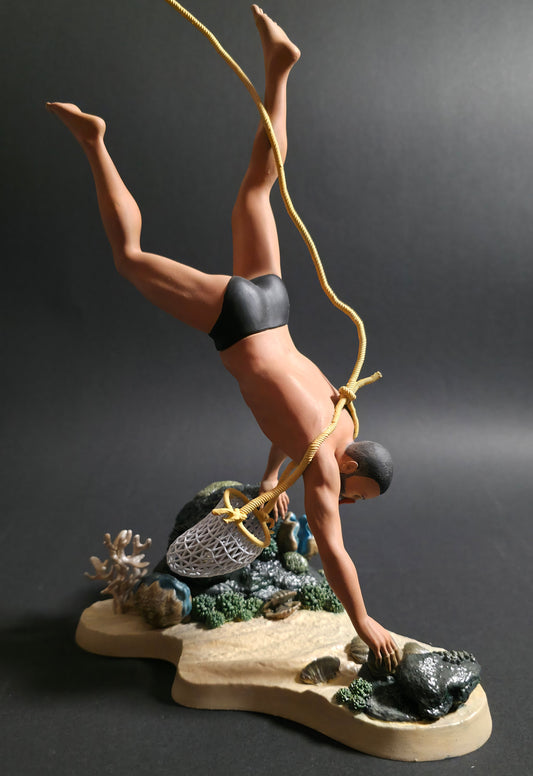 The Pearl Diver