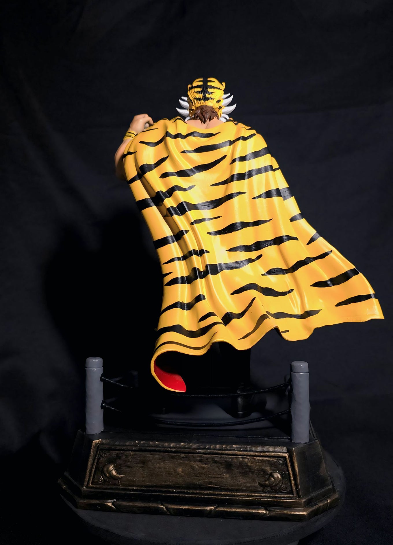 Tiger Mask - النمر المقنع